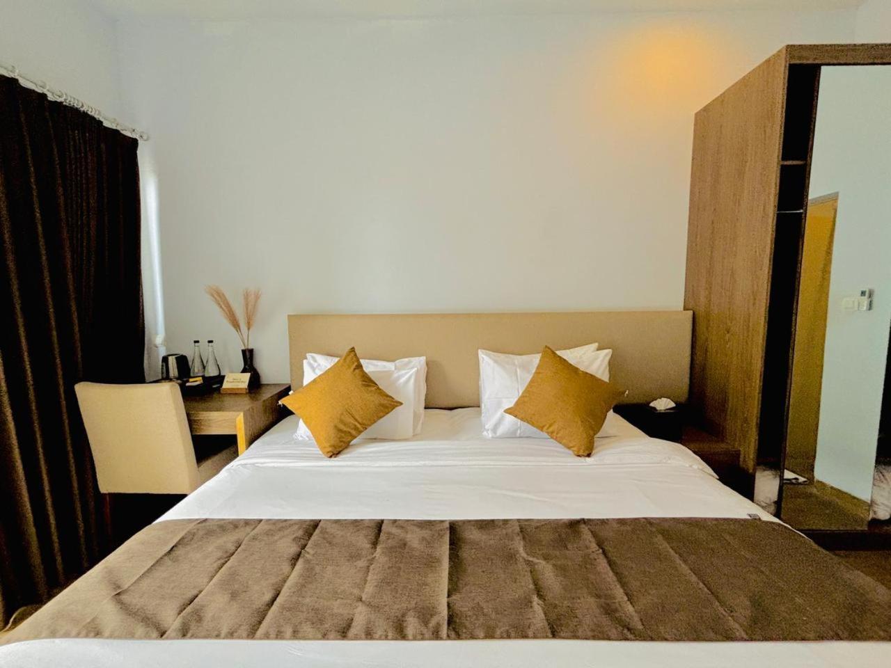 Hotel Casa Due Canggu Exterior foto